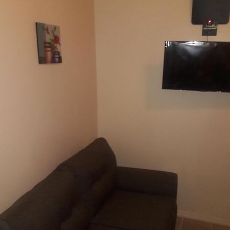 Studio And 1 Bedroom Apartments - Bronx New York Esterno foto