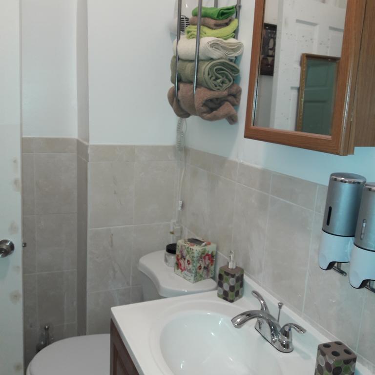 Studio And 1 Bedroom Apartments - Bronx New York Esterno foto