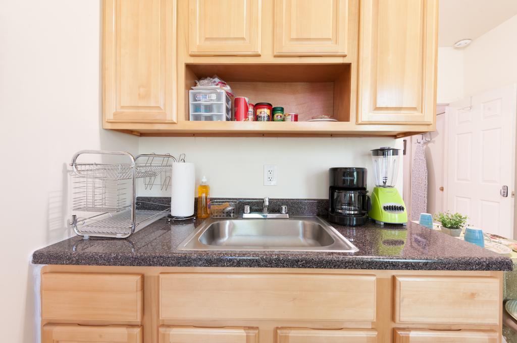 Studio And 1 Bedroom Apartments - Bronx New York Esterno foto