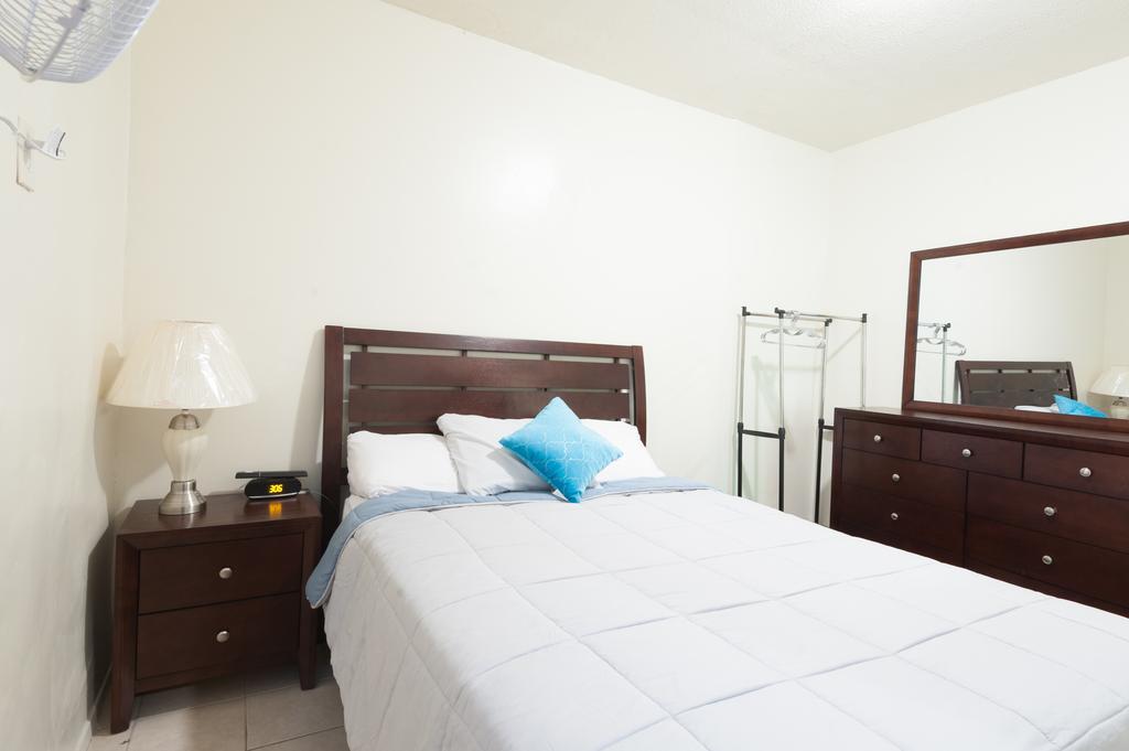 Studio And 1 Bedroom Apartments - Bronx New York Esterno foto