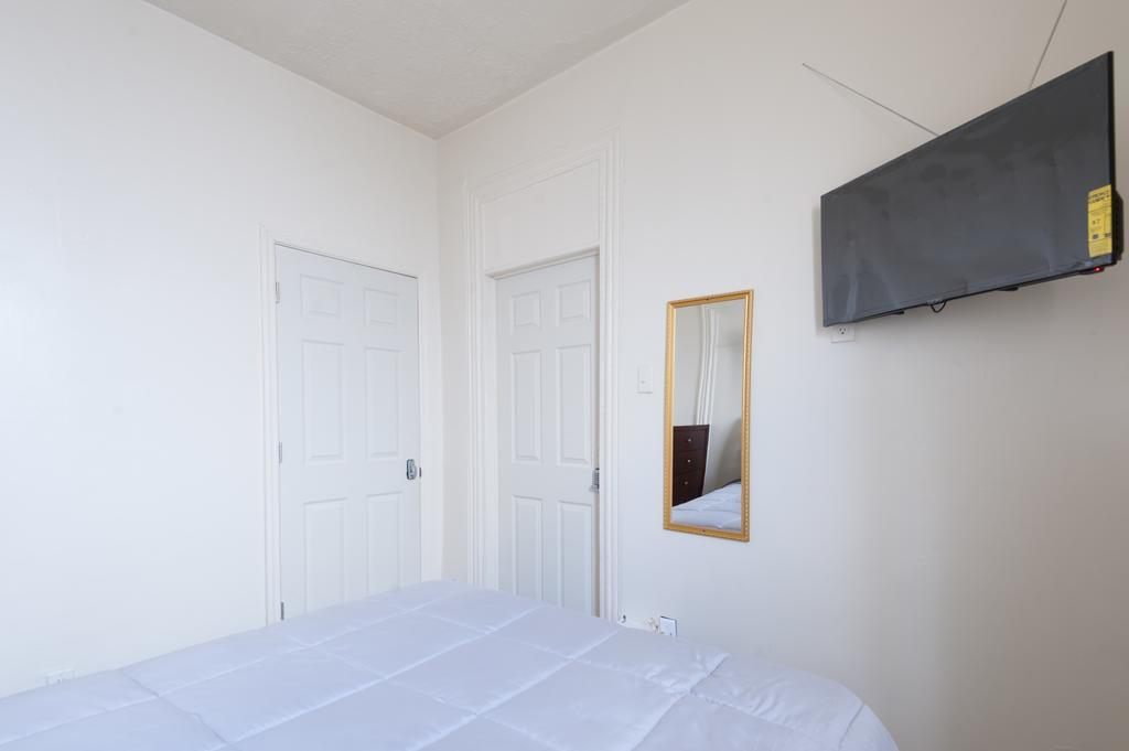 Studio And 1 Bedroom Apartments - Bronx New York Esterno foto