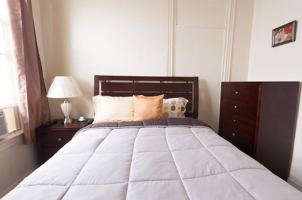 Studio And 1 Bedroom Apartments - Bronx New York Esterno foto